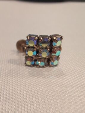 Vintage Coro Screwback Earring with Aurora Borealis crystals